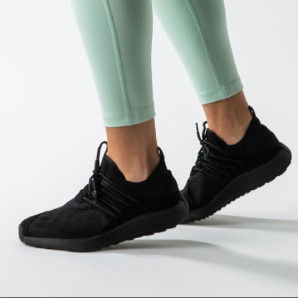 Land Eight Trainer AD1